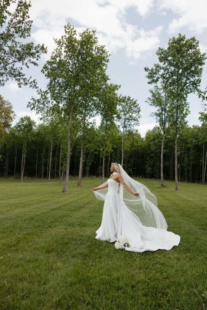 Luxury, affordable wedding venues near Nashville; Photo credit: Sydney Breland Photography